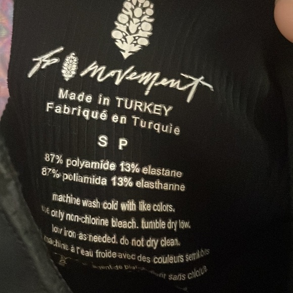 Free people movement top (s/p) - Picture 2 of 3